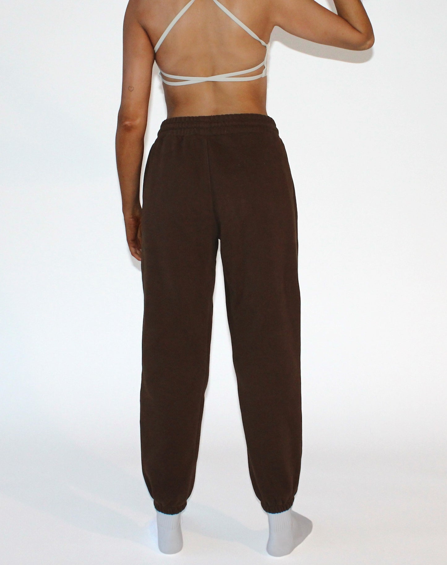 Jogging pants in brown